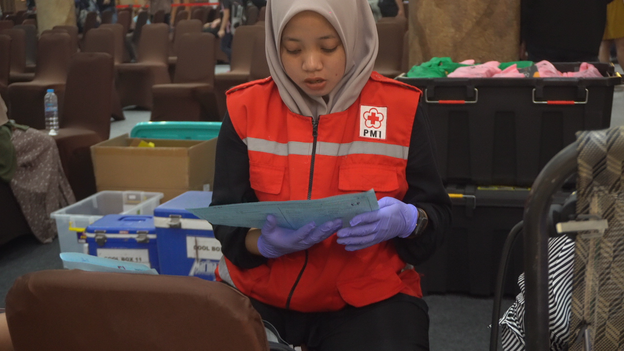 Donor Darah, Give Blood Give Love - Photo 4