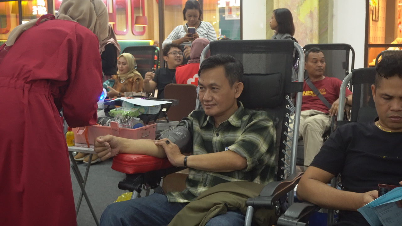 Donor Darah, Give Blood Give Love - Photo 6