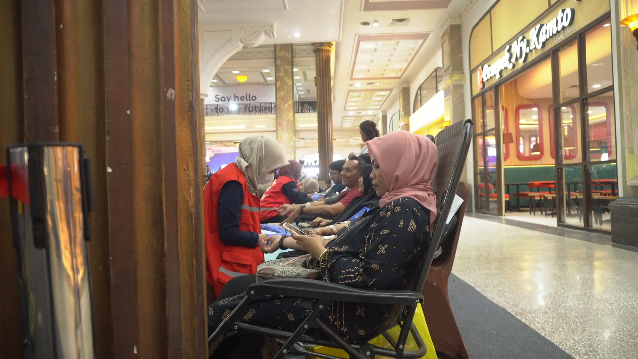 Donor Darah, Give Blood Give Love - Photo 7