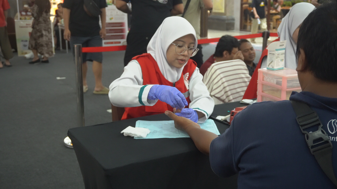 Donor Darah, Give Blood Give Love - Photo 10